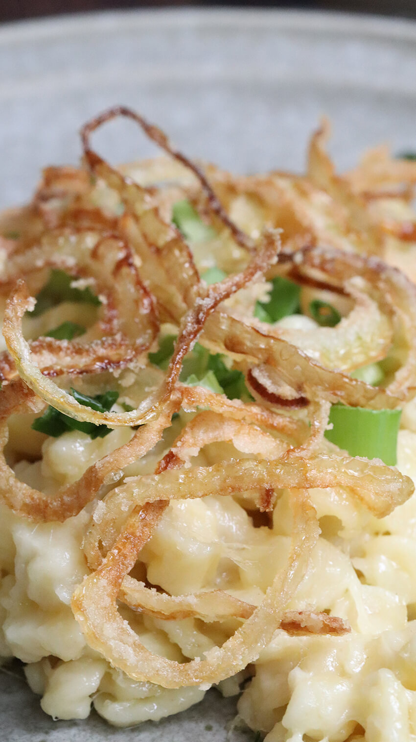 Käsespätzle mit Röstzwiebeln