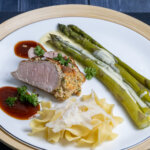 Schweinefilet, Spargel, Sauce Hollondaise, Nudeln